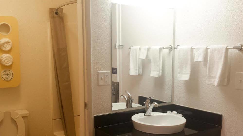 Motel 6-Duluth, Mn Экстерьер фото
